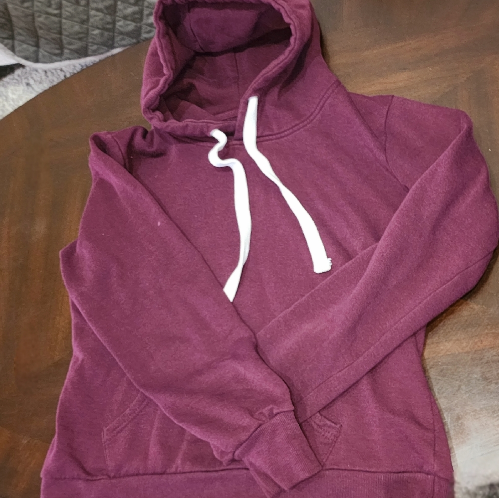 Reflez>Size M> Burgundy pull over hoodie